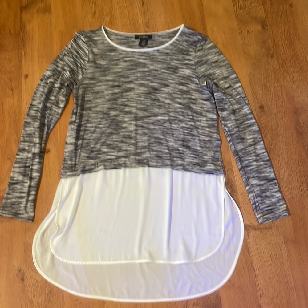 Black and white high low tunic top